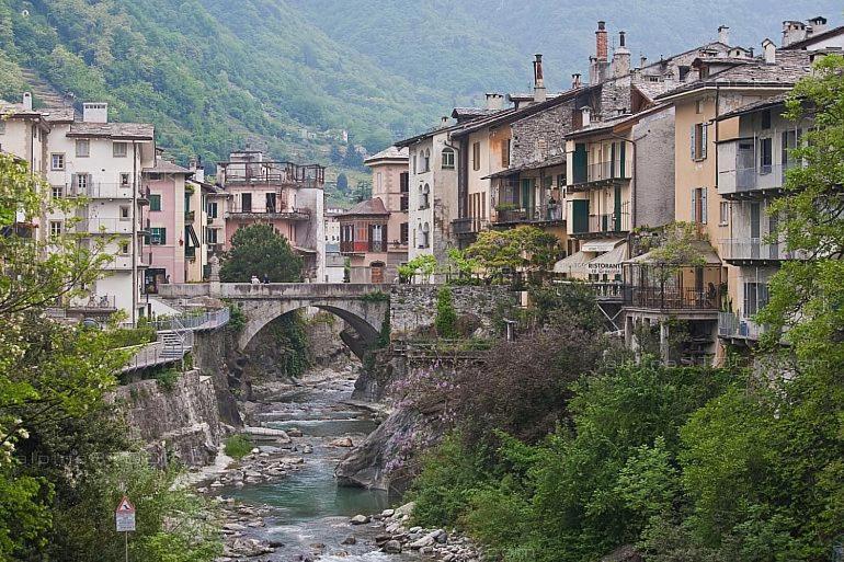 Sofi Apartment Chiavenna Eksteriør billede